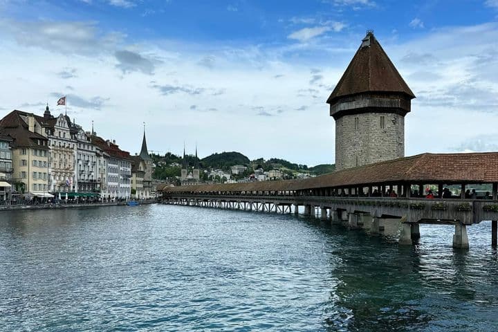 Puente de la Capilla (Kapellbrücke), Lucerna, Suiza