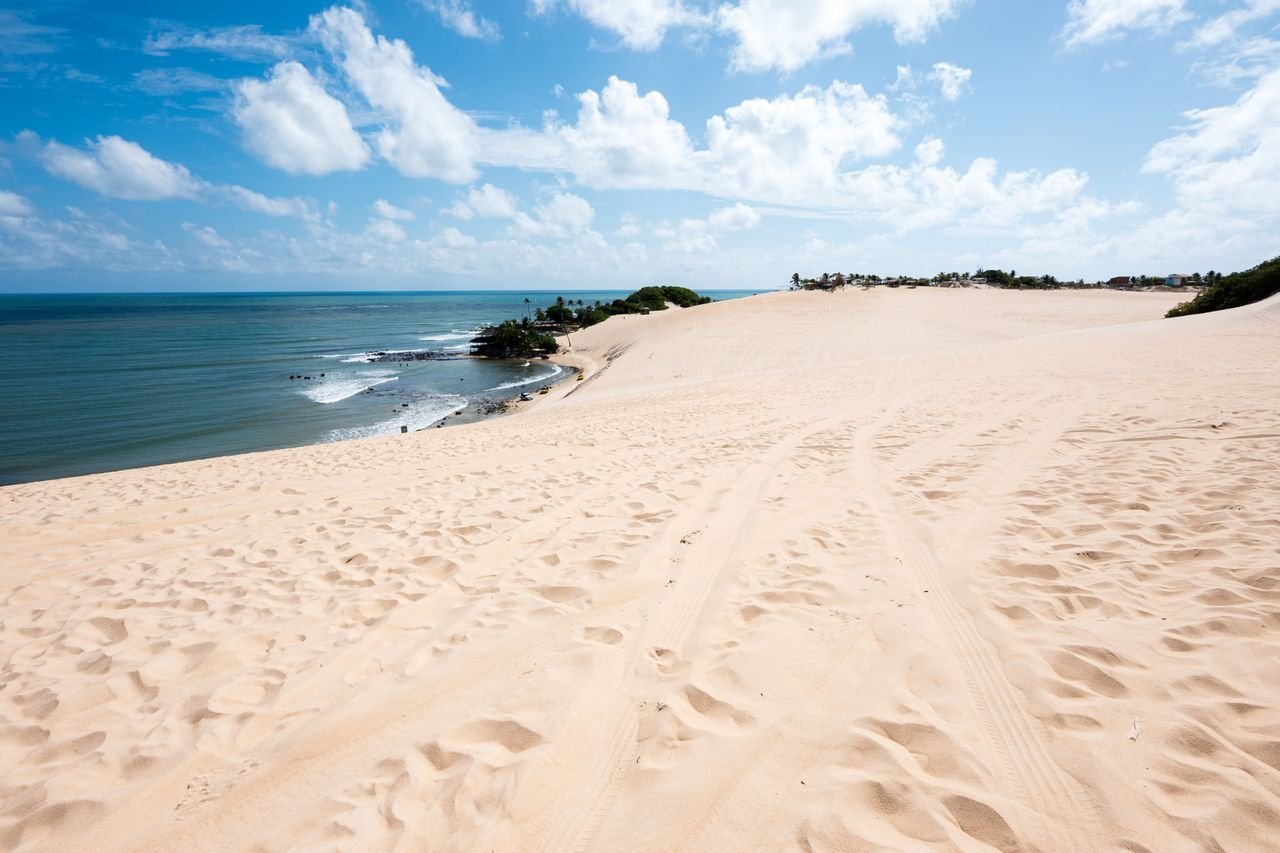 Dunas y playa en Natal, Brasil